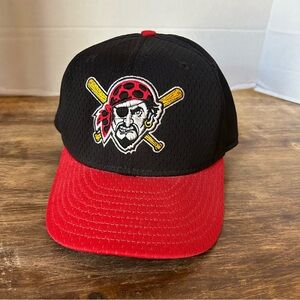 New Era Pittsburgh Pirates 59Fifty Red Bill Cap Hat Sz 7 5/8 Mesh Made In USA